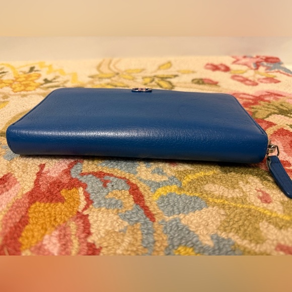 CHANEL Lucky Clover w/ Floral Printed Interior Round Zipper Long Wallet Leather - Picture 13 of 15